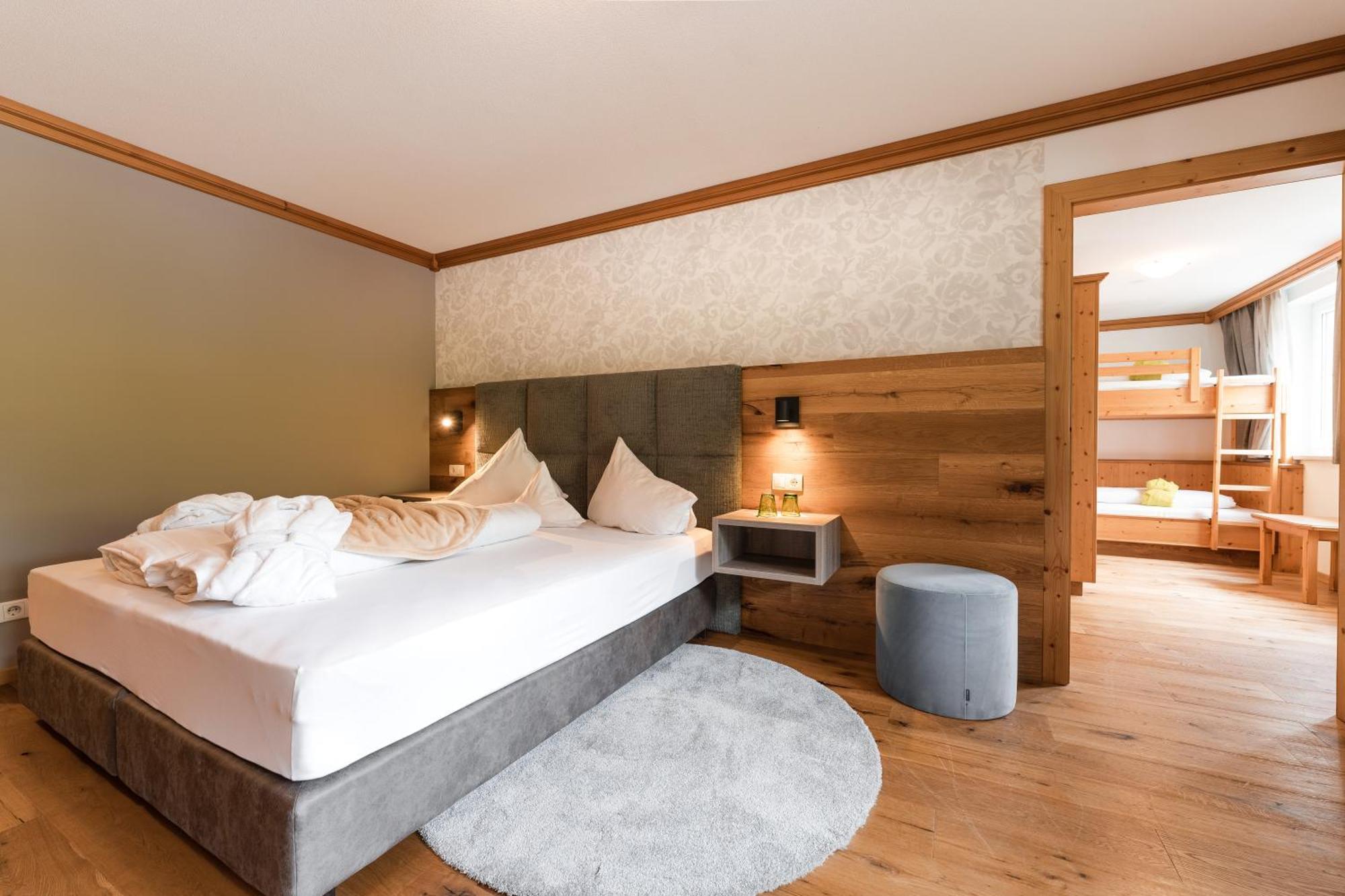 Vitalpina Hotel Magdalenahof Santa Maddalena in Casies Eksteriør billede