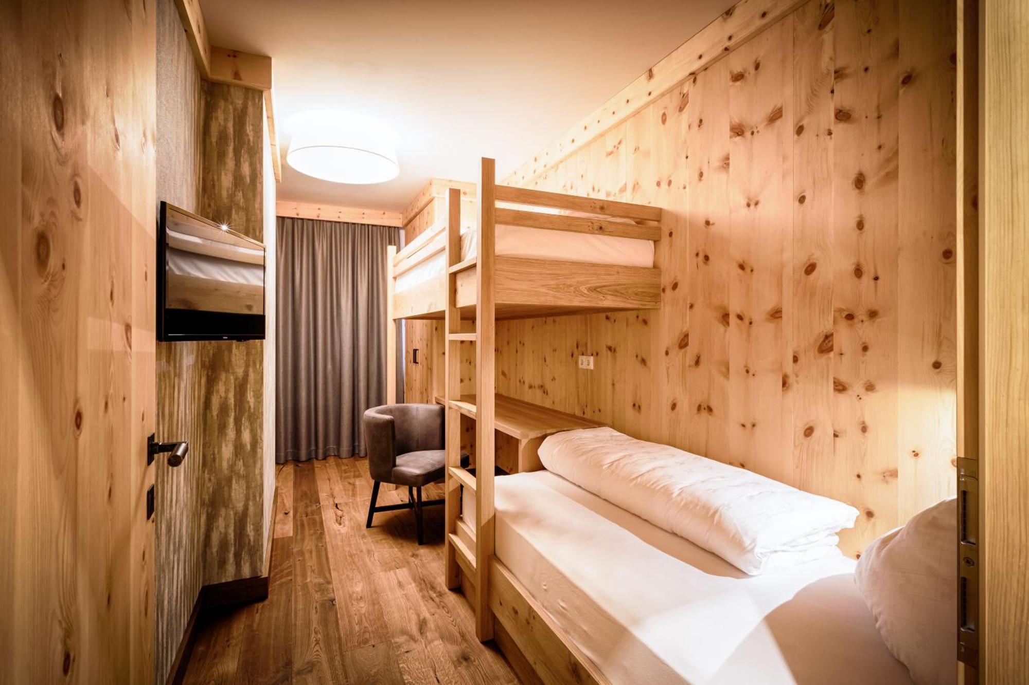 Vitalpina Hotel Magdalenahof Santa Maddalena in Casies Eksteriør billede