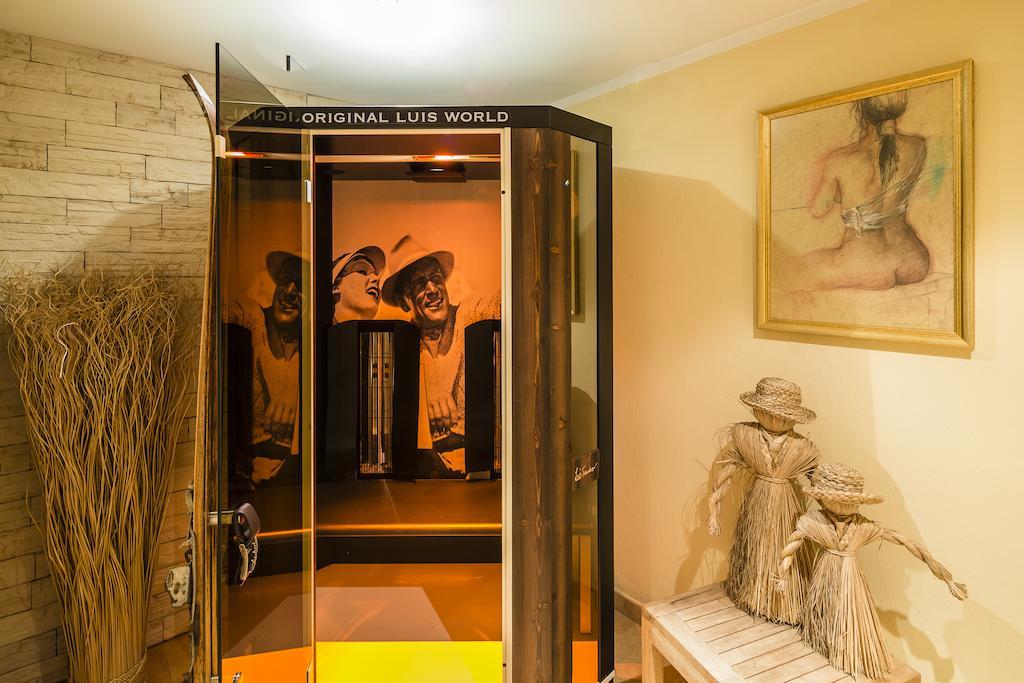 Vitalpina Hotel Magdalenahof Santa Maddalena in Casies Eksteriør billede